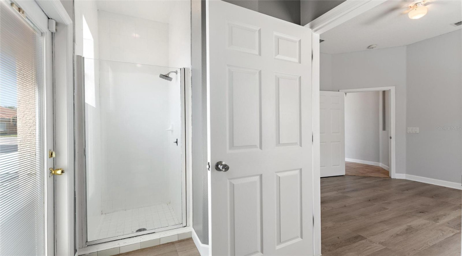 DAVENPORT, Florida 33837, 5 Bedrooms Bedrooms, ,4 BathroomsBathrooms,Residential,For Sale,CHELSEA,0,MFRTB8497544