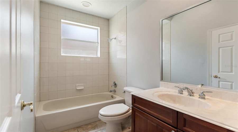 DAVENPORT, Florida 33837, 5 Bedrooms Bedrooms, ,4 BathroomsBathrooms,Residential,For Sale,CHELSEA,0,MFRTB8497544