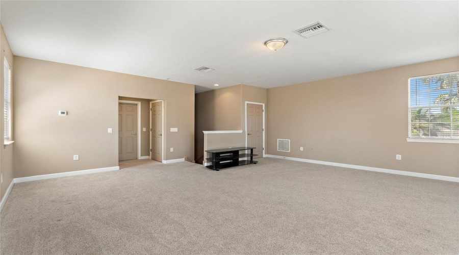 DAVENPORT, Florida 33837, 5 Bedrooms Bedrooms, ,4 BathroomsBathrooms,Residential,For Sale,CHELSEA,0,MFRTB8497544