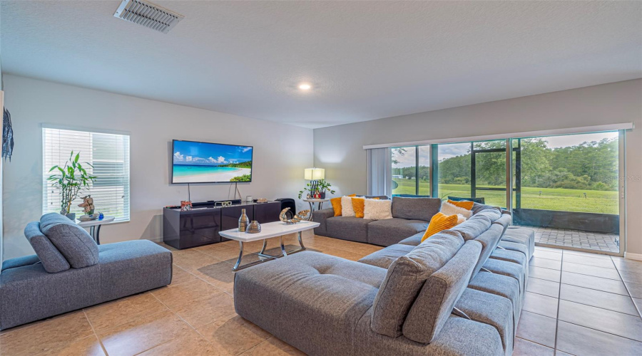 DAVENPORT, Florida 33897, 5 Bedrooms Bedrooms, ,3 BathroomsBathrooms,Residential,For Sale,OGELTHORPE,0,MFRO6321794