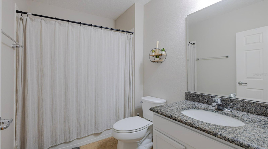 DAVENPORT, Florida 33897, 5 Bedrooms Bedrooms, ,3 BathroomsBathrooms,Residential,For Sale,OGELTHORPE,0,MFRO6321794