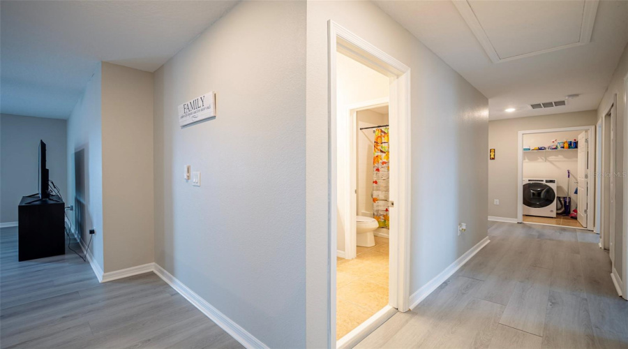 DAVENPORT, Florida 33897, 5 Bedrooms Bedrooms, ,3 BathroomsBathrooms,Residential,For Sale,OGELTHORPE,0,MFRO6321794