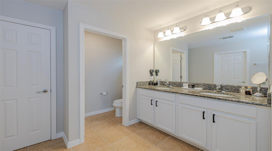 DAVENPORT, Florida 33897, 5 Bedrooms Bedrooms, ,3 BathroomsBathrooms,Residential,For Sale,OGELTHORPE,0,MFRO6321794