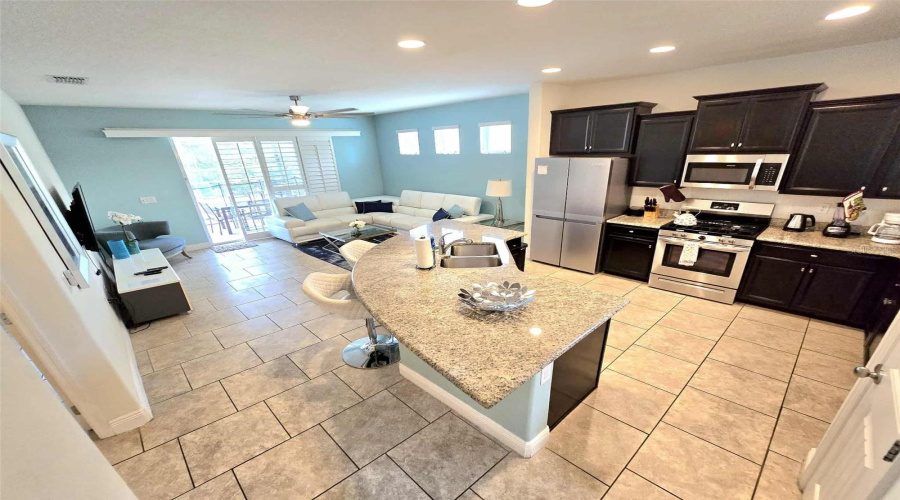 DAVENPORT, Florida 33837, 5 Bedrooms Bedrooms, ,4 BathroomsBathrooms,Residential,For Sale,WILDWOOD,0,MFRA4689430