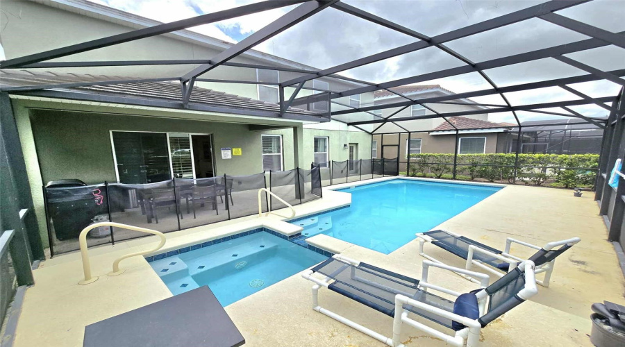 DAVENPORT, Florida 33837, 5 Bedrooms Bedrooms, ,4 BathroomsBathrooms,Residential,For Sale,WILDWOOD,0,MFRA4689430