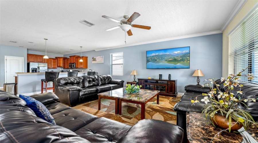 DAVENPORT, Florida 33896, 8 Bedrooms Bedrooms, ,5 BathroomsBathrooms,Residential,For Sale,MOON VALLEY,0,MFRO6398314