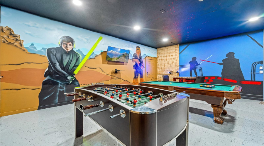 DAVENPORT, Florida 33896, 8 Bedrooms Bedrooms, ,5 BathroomsBathrooms,Residential,For Sale,MOON VALLEY,0,MFRO6398314