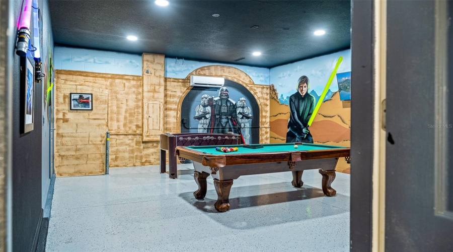 DAVENPORT, Florida 33896, 8 Bedrooms Bedrooms, ,5 BathroomsBathrooms,Residential,For Sale,MOON VALLEY,0,MFRO6398314