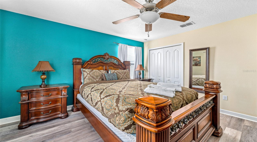 DAVENPORT, Florida 33896, 8 Bedrooms Bedrooms, ,5 BathroomsBathrooms,Residential,For Sale,MOON VALLEY,0,MFRO6398314