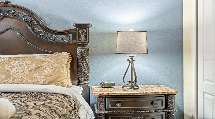 DAVENPORT, Florida 33896, 8 Bedrooms Bedrooms, ,5 BathroomsBathrooms,Residential,For Sale,MOON VALLEY,0,MFRO6398314