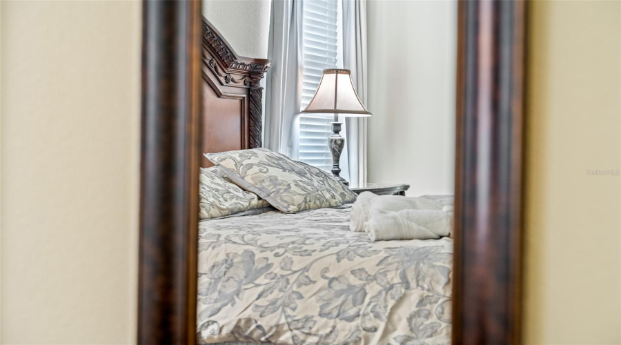 DAVENPORT, Florida 33896, 8 Bedrooms Bedrooms, ,5 BathroomsBathrooms,Residential,For Sale,MOON VALLEY,0,MFRO6398314