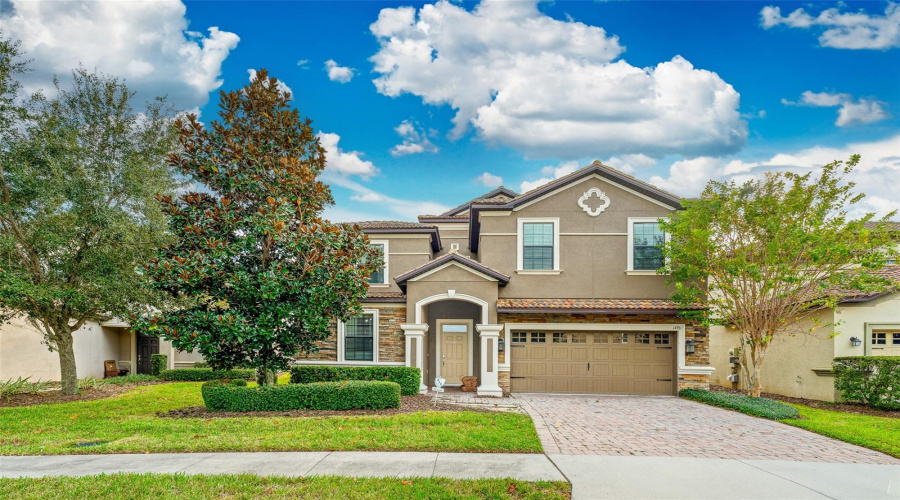 DAVENPORT, Florida 33896, 8 Bedrooms Bedrooms, ,5 BathroomsBathrooms,Residential,For Sale,MOON VALLEY,0,MFRO6398314