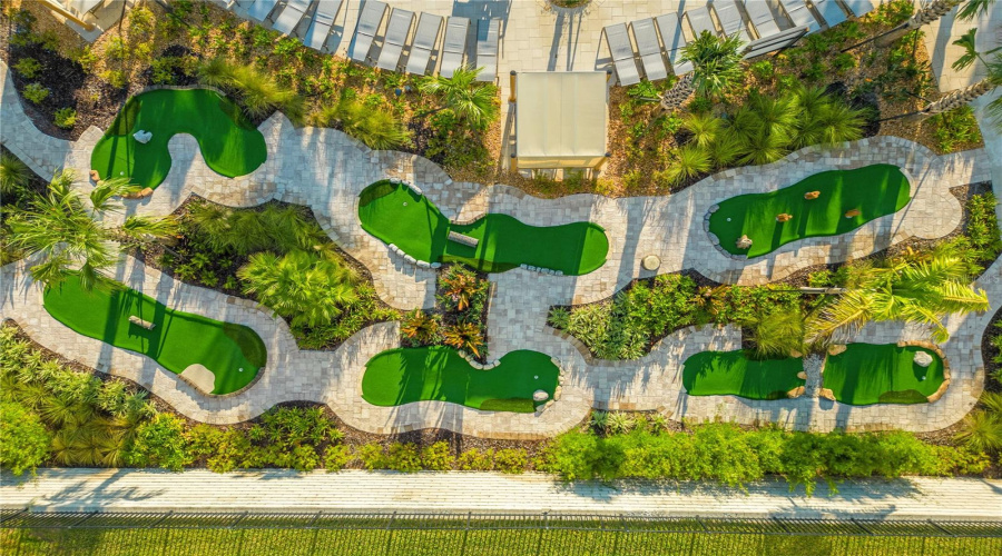 DAVENPORT, Florida 33896, 8 Bedrooms Bedrooms, ,5 BathroomsBathrooms,Residential,For Sale,MOON VALLEY,0,MFRO6398314