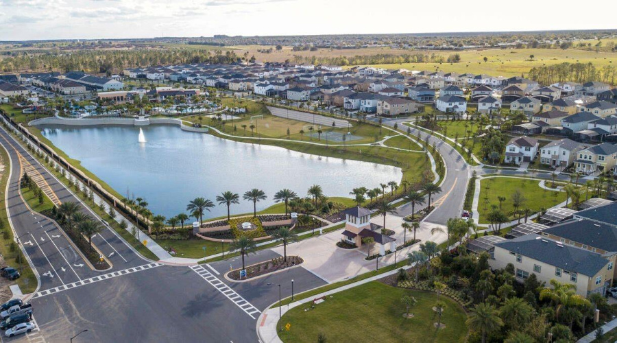 KISSIMMEE, Florida 34747, 6 Bedrooms Bedrooms, ,4 BathroomsBathrooms,Residential,For Sale,SALTY WINDS,0,MFRO6395628