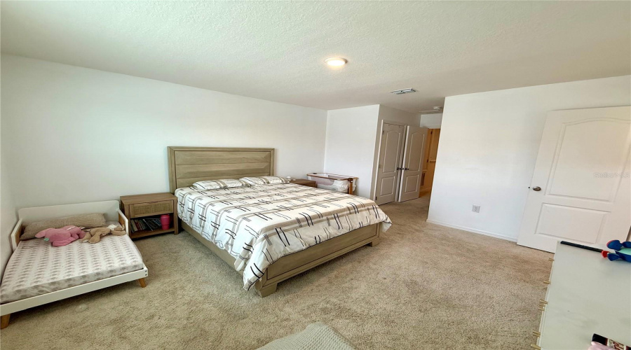 KISSIMMEE, Florida 34746, 3 Bedrooms Bedrooms, ,2 BathroomsBathrooms,Residential,For Sale,CORAL CASTLE,0,MFRO6398986