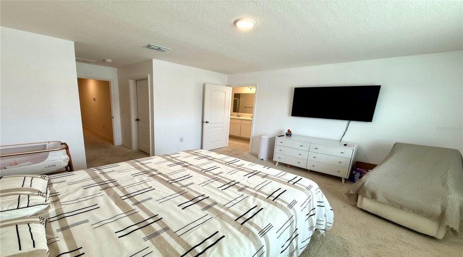 KISSIMMEE, Florida 34746, 3 Bedrooms Bedrooms, ,2 BathroomsBathrooms,Residential,For Sale,CORAL CASTLE,0,MFRO6398986