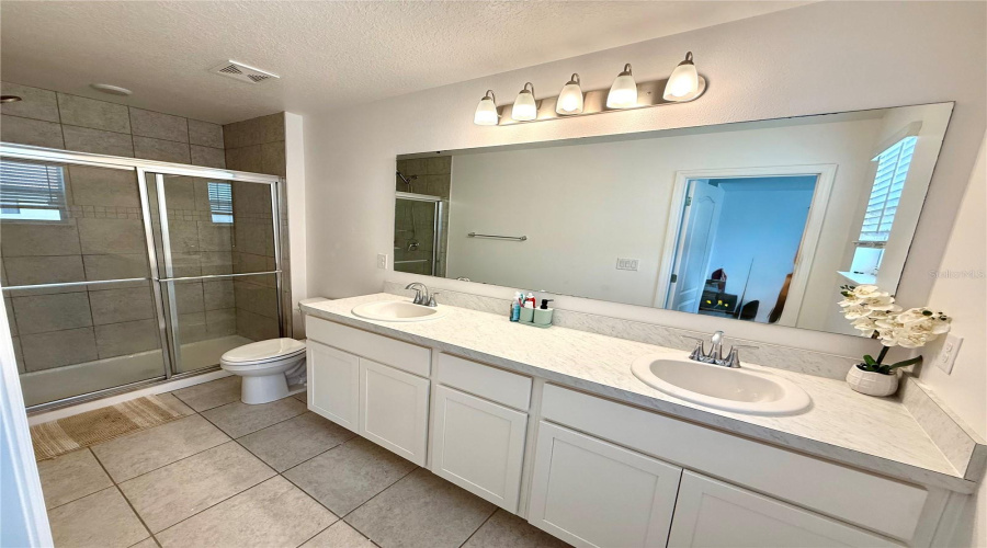 KISSIMMEE, Florida 34746, 3 Bedrooms Bedrooms, ,2 BathroomsBathrooms,Residential,For Sale,CORAL CASTLE,0,MFRO6398986