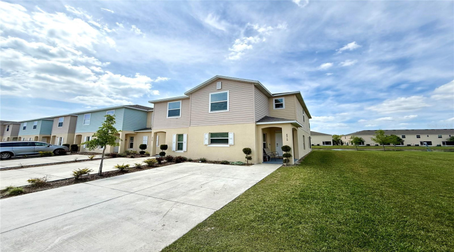KISSIMMEE, Florida 34746, 3 Bedrooms Bedrooms, ,2 BathroomsBathrooms,Residential,For Sale,CORAL CASTLE,0,MFRO6398986