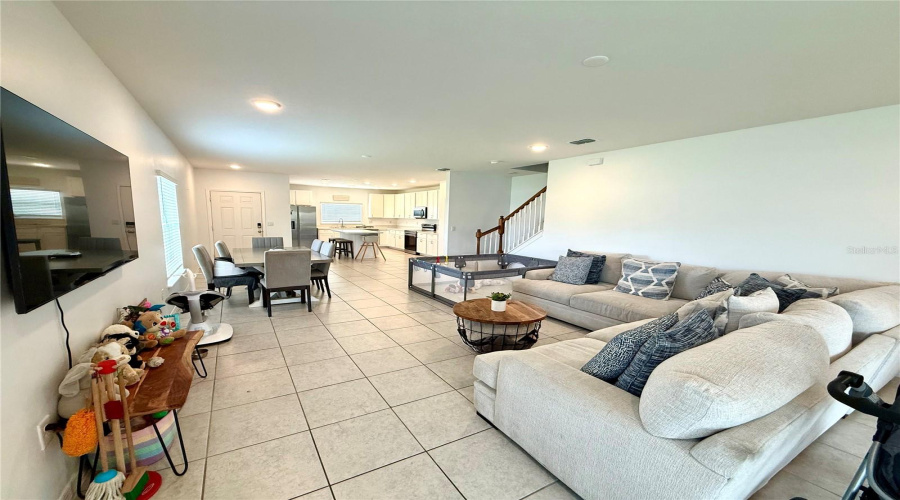 KISSIMMEE, Florida 34746, 3 Bedrooms Bedrooms, ,2 BathroomsBathrooms,Residential,For Sale,CORAL CASTLE,0,MFRO6398986