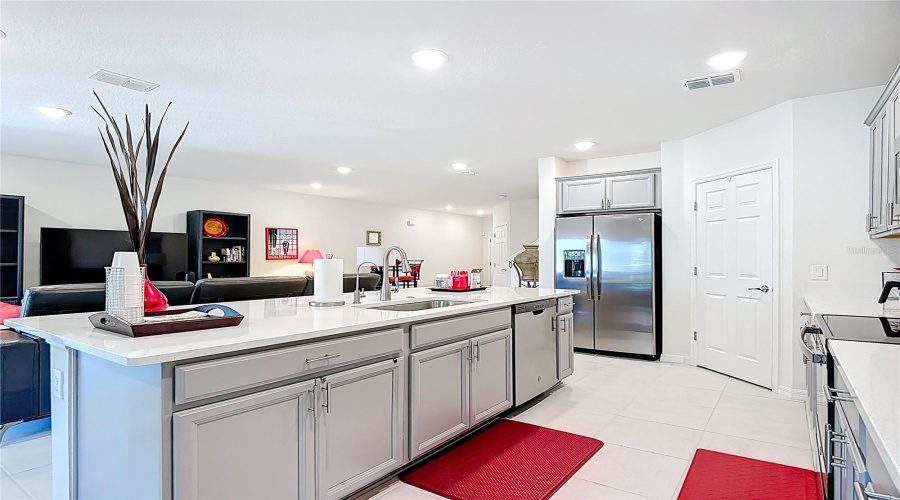KISSIMMEE, Florida 34746, 3 Bedrooms Bedrooms, ,2 BathroomsBathrooms,Residential,For Sale,BELLISSIMO,0,MFRO6398509