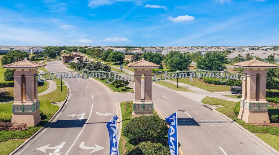 DAVENPORT, Florida 33896, 6 Bedrooms Bedrooms, ,5 BathroomsBathrooms,Residential,For Sale,DROP SHOT,0,MFRO6397094