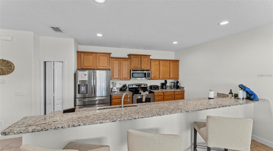 KISSIMMEE, Florida 34747, 4 Bedrooms Bedrooms, ,3 BathroomsBathrooms,Residential,For Sale,CANDY PALM,0,MFRO6399268