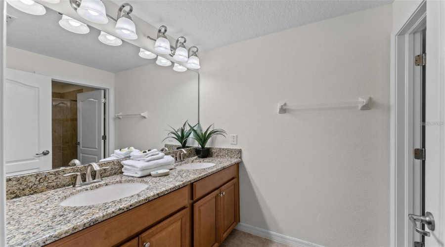 KISSIMMEE, Florida 34747, 4 Bedrooms Bedrooms, ,3 BathroomsBathrooms,Residential,For Sale,CANDY PALM,0,MFRO6399268