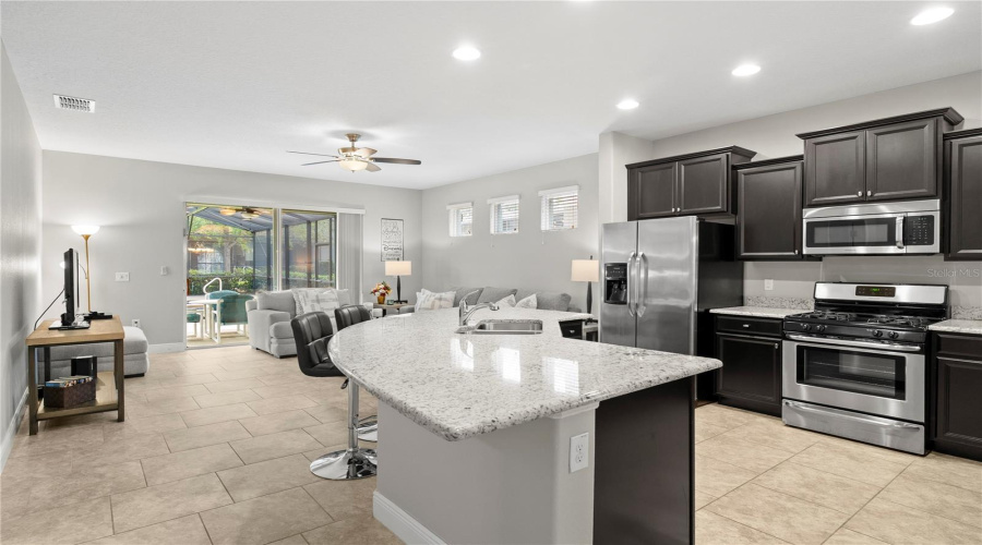 DAVENPORT, Florida 33837, 5 Bedrooms Bedrooms, ,4 BathroomsBathrooms,Residential,For Sale,WILDWOOD,0,MFRO6302043