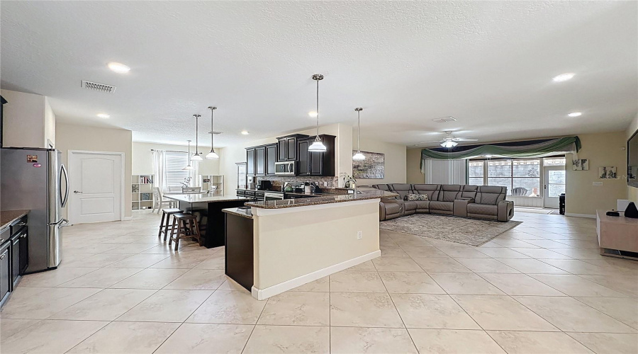 DAVENPORT, Florida 33837, 4 Bedrooms Bedrooms, ,3 BathroomsBathrooms,Residential,For Sale,CORTLAND,0,MFRS5147657