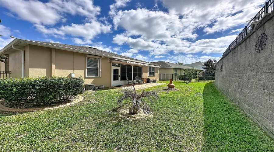 DAVENPORT, Florida 33837, 4 Bedrooms Bedrooms, ,3 BathroomsBathrooms,Residential,For Sale,CORTLAND,0,MFRS5147657