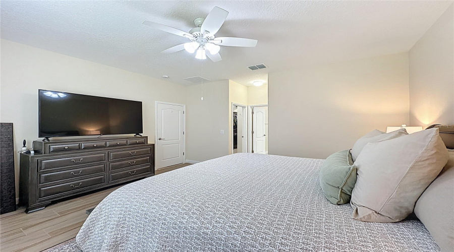 DAVENPORT, Florida 33837, 4 Bedrooms Bedrooms, ,3 BathroomsBathrooms,Residential,For Sale,CORTLAND,0,MFRS5147657