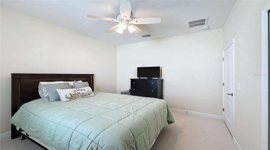 DAVENPORT, Florida 33837, 4 Bedrooms Bedrooms, ,3 BathroomsBathrooms,Residential,For Sale,CORTLAND,0,MFRS5147657