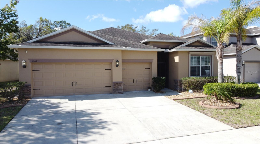 DAVENPORT, Florida 33837, 4 Bedrooms Bedrooms, ,3 BathroomsBathrooms,Residential,For Sale,CORTLAND,0,MFRS5147657