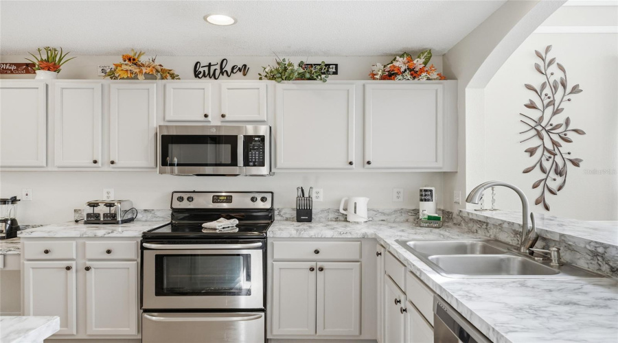 KISSIMMEE, Florida 34747, 6 Bedrooms Bedrooms, ,3 BathroomsBathrooms,Residential,For Sale,SECRET KEY,0,MFRO6399313