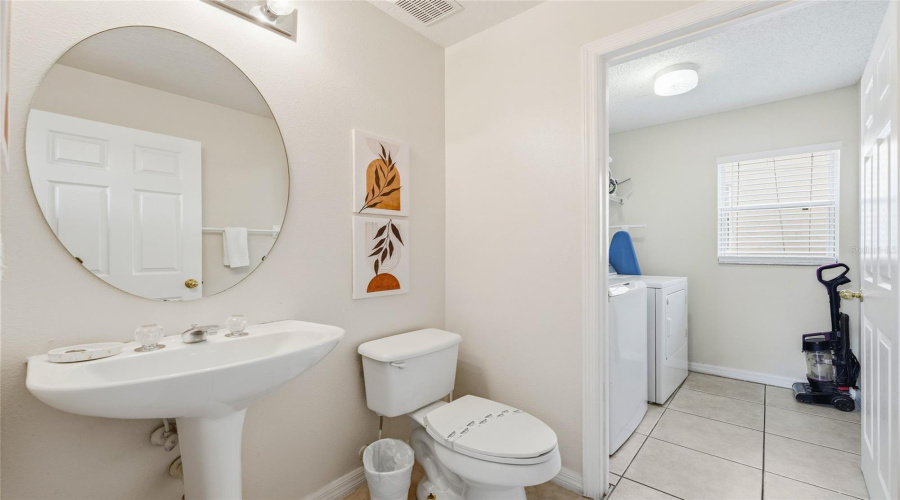 KISSIMMEE, Florida 34747, 6 Bedrooms Bedrooms, ,3 BathroomsBathrooms,Residential,For Sale,SECRET KEY,0,MFRO6399313