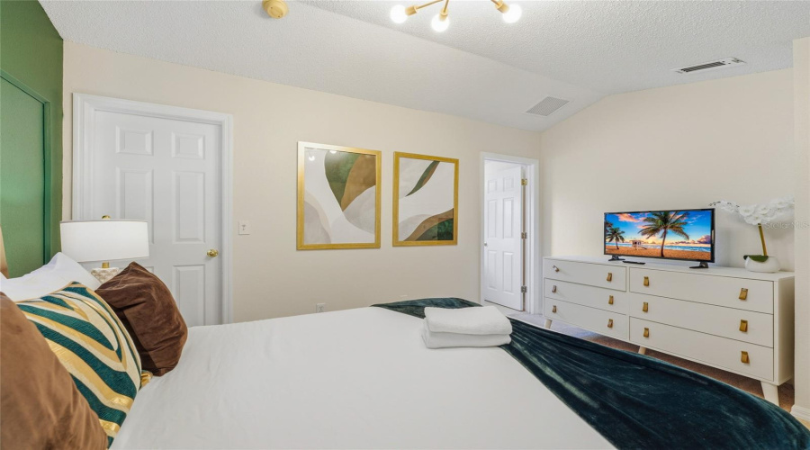 KISSIMMEE, Florida 34747, 6 Bedrooms Bedrooms, ,3 BathroomsBathrooms,Residential,For Sale,SECRET KEY,0,MFRO6399313