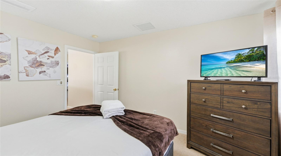 KISSIMMEE, Florida 34747, 6 Bedrooms Bedrooms, ,3 BathroomsBathrooms,Residential,For Sale,SECRET KEY,0,MFRO6399313