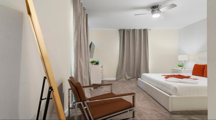 KISSIMMEE, Florida 34746, 5 Bedrooms Bedrooms, ,5 BathroomsBathrooms,Residential,For Sale,PUNCTUATION,0,MFRO6398917