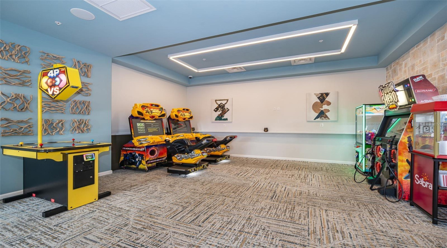 KISSIMMEE, Florida 34746, 5 Bedrooms Bedrooms, ,5 BathroomsBathrooms,Residential,For Sale,PUNCTUATION,0,MFRO6398917