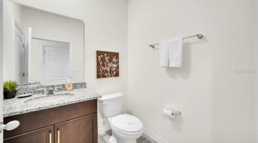 DAVENPORT, Florida 33837, 6 Bedrooms Bedrooms, ,5 BathroomsBathrooms,Residential,For Sale,OAKMOSS,0,MFRTB8412239