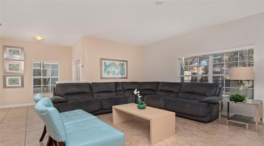 KISSIMMEE, Florida 34747, 5 Bedrooms Bedrooms, ,4 BathroomsBathrooms,Residential,For Sale,BANANA PALM,0,MFRO6382631