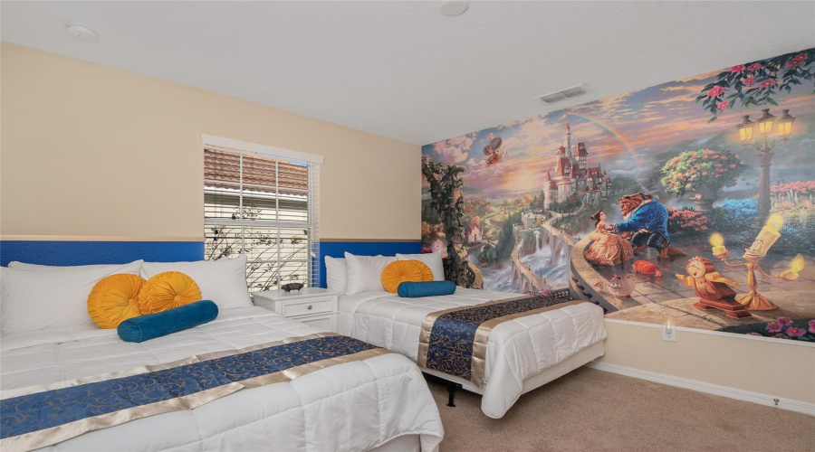 KISSIMMEE, Florida 34747, 5 Bedrooms Bedrooms, ,4 BathroomsBathrooms,Residential,For Sale,BANANA PALM,0,MFRO6382631