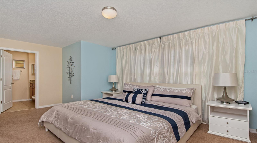 KISSIMMEE, Florida 34747, 5 Bedrooms Bedrooms, ,4 BathroomsBathrooms,Residential,For Sale,BANANA PALM,0,MFRO6382631