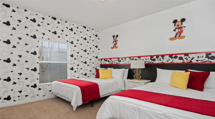 KISSIMMEE, Florida 34747, 5 Bedrooms Bedrooms, ,4 BathroomsBathrooms,Residential,For Sale,BANANA PALM,0,MFRO6382631