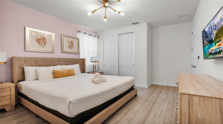 KISSIMMEE, Florida 34747, 9 Bedrooms Bedrooms, ,6 BathroomsBathrooms,Residential,For Sale,TROPICAL HAVEN,0,MFRO6399473