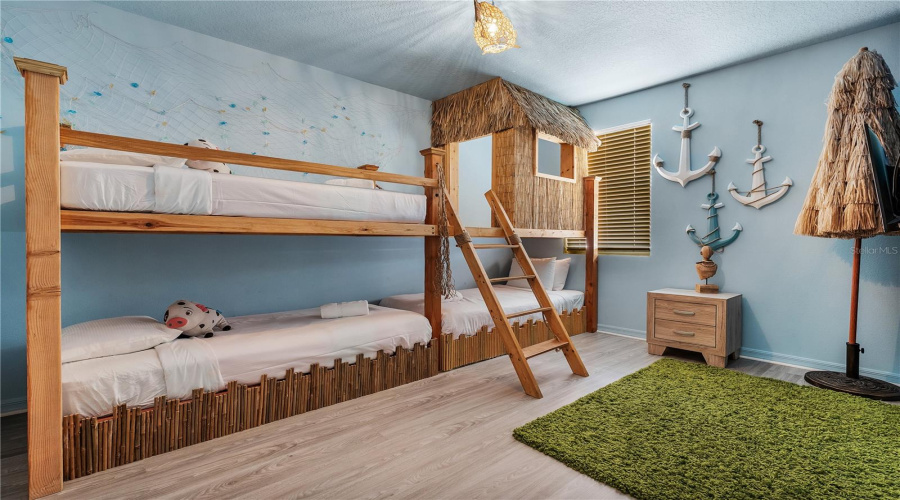 KISSIMMEE, Florida 34747, 9 Bedrooms Bedrooms, ,6 BathroomsBathrooms,Residential,For Sale,TROPICAL HAVEN,0,MFRO6399473