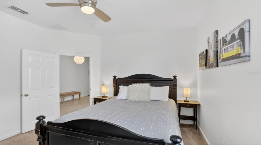 KISSIMMEE, Florida 34747, 4 Bedrooms Bedrooms, ,4 BathroomsBathrooms,Residential,For Sale,COMROW,0,MFRS5147850