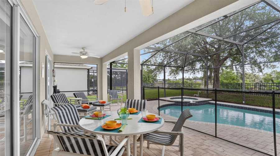 KISSIMMEE, Florida 34747, 4 Bedrooms Bedrooms, ,4 BathroomsBathrooms,Residential,For Sale,COMROW,0,MFRS5147850