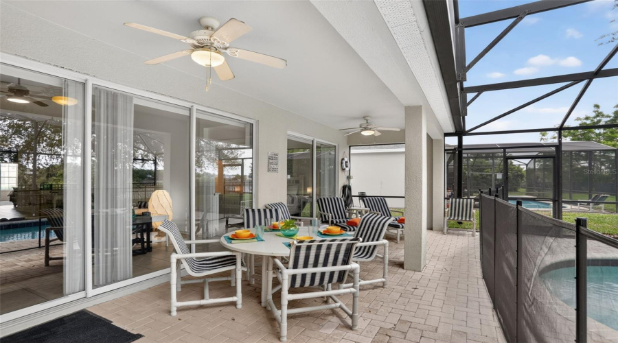 KISSIMMEE, Florida 34747, 4 Bedrooms Bedrooms, ,4 BathroomsBathrooms,Residential,For Sale,COMROW,0,MFRS5147850