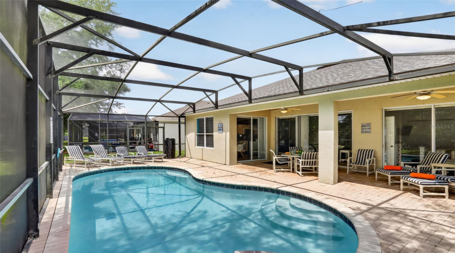 KISSIMMEE, Florida 34747, 4 Bedrooms Bedrooms, ,4 BathroomsBathrooms,Residential,For Sale,COMROW,0,MFRS5147850